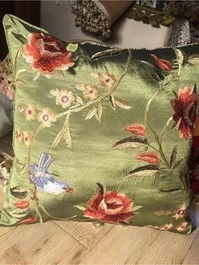 Embroidered Green Floral Decorative Throw Pillow with Bird Motif